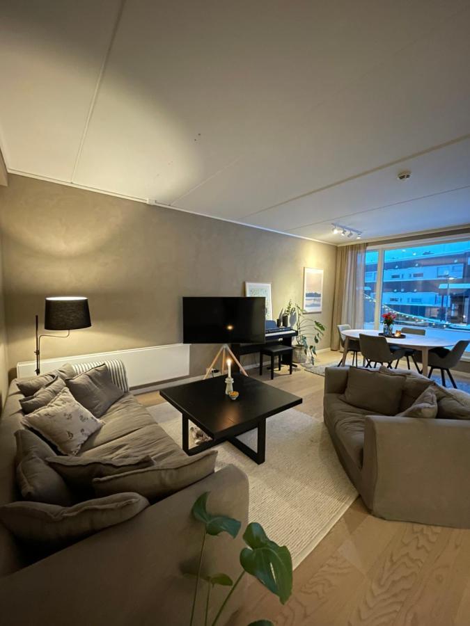 Cosy And Centrally Located Apartment Tromsø Esterno foto